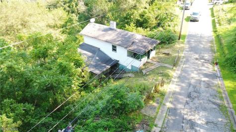 854 Spencer Avenue Steubenville OH 43952