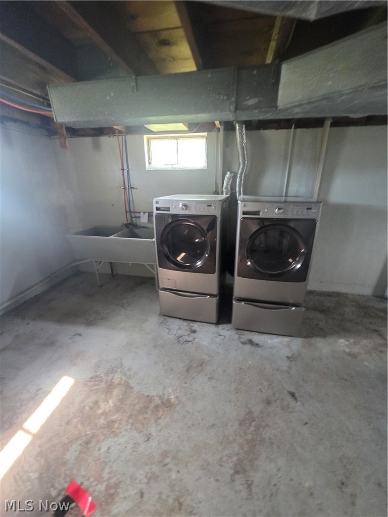 1936 Lakeview Avenue Lorain OH 44053