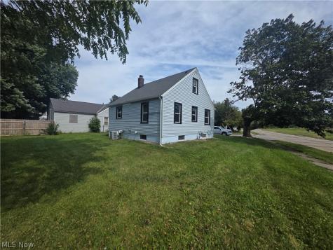1936 Lakeview Avenue Lorain OH 44053