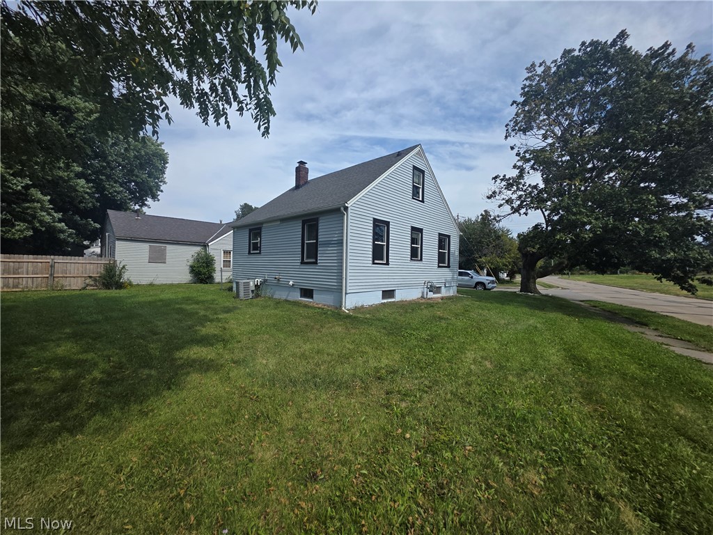 1936 Lakeview Avenue Lorain OH 44053
