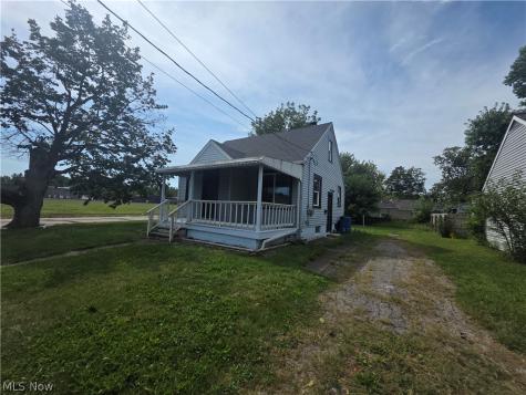 1936 Lakeview Avenue Lorain OH 44053