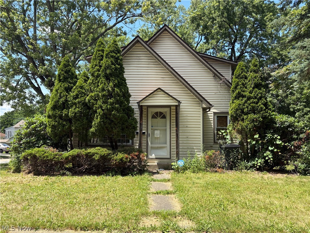 438 Baldwin Road Akron OH 44312
