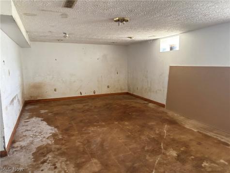438 Baldwin Road Akron OH 44312