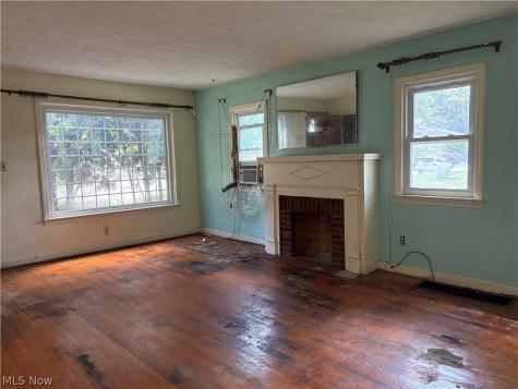 438 Baldwin Road Akron OH 44312