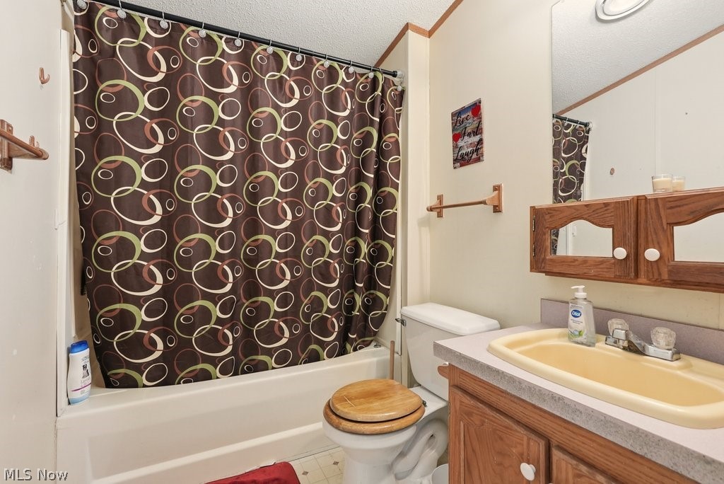 3228 Carper Avenue Akron OH 44312