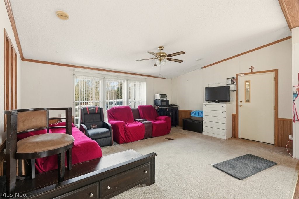 3228 Carper Avenue Akron OH 44312