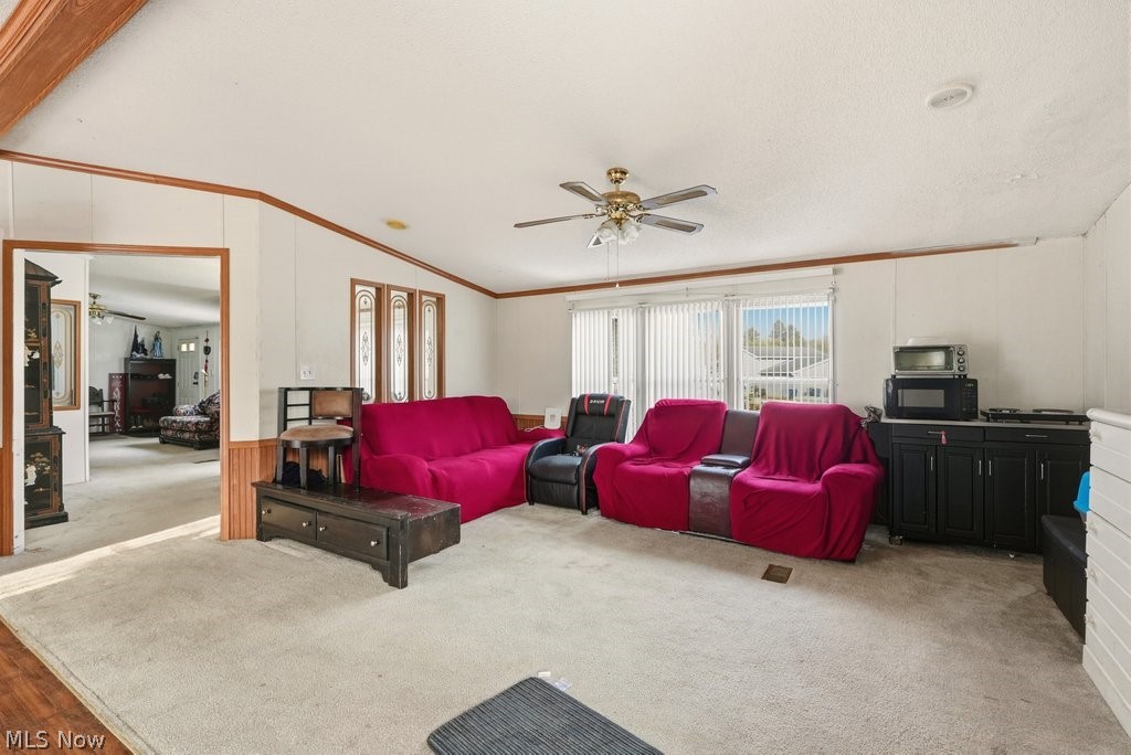 3228 Carper Avenue Akron OH 44312