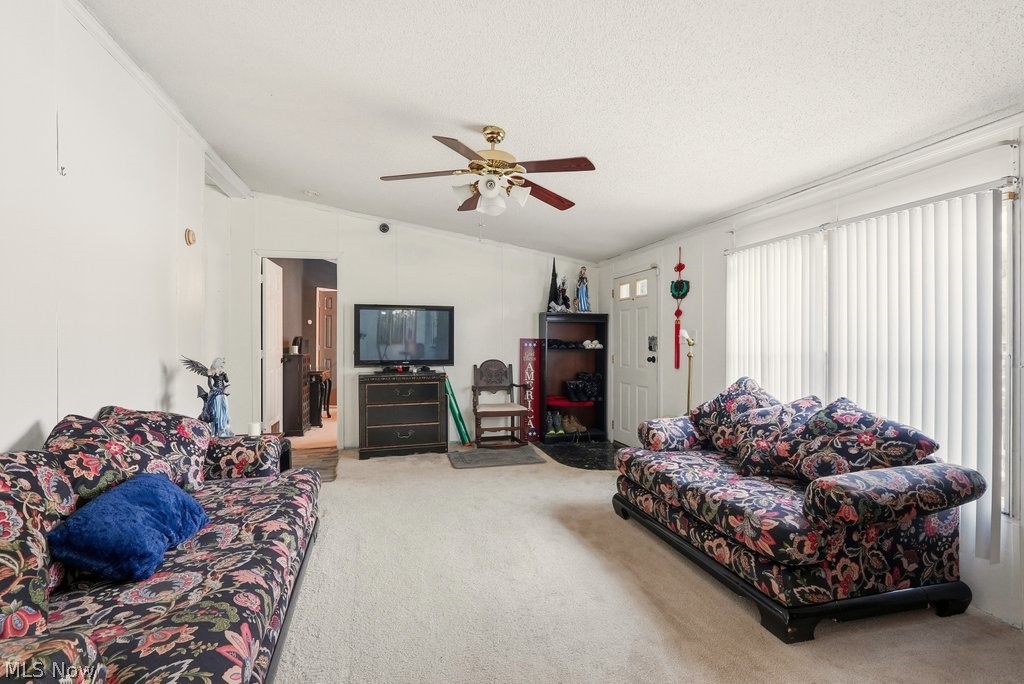 3228 Carper Avenue Akron OH 44312