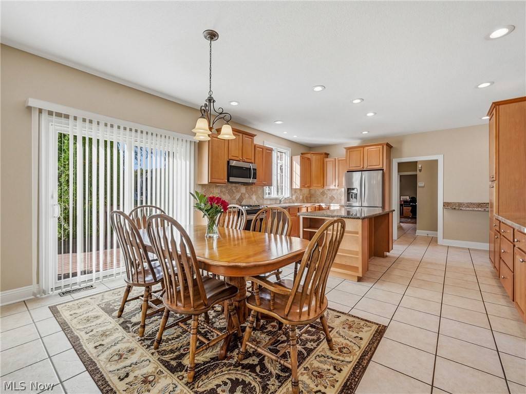 1055 Fox Den Trail Canfield OH 44406