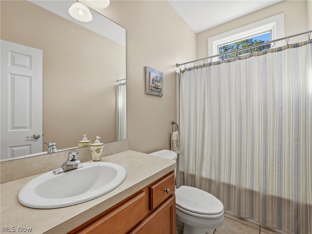 1055 Fox Den Trail Canfield OH 44406