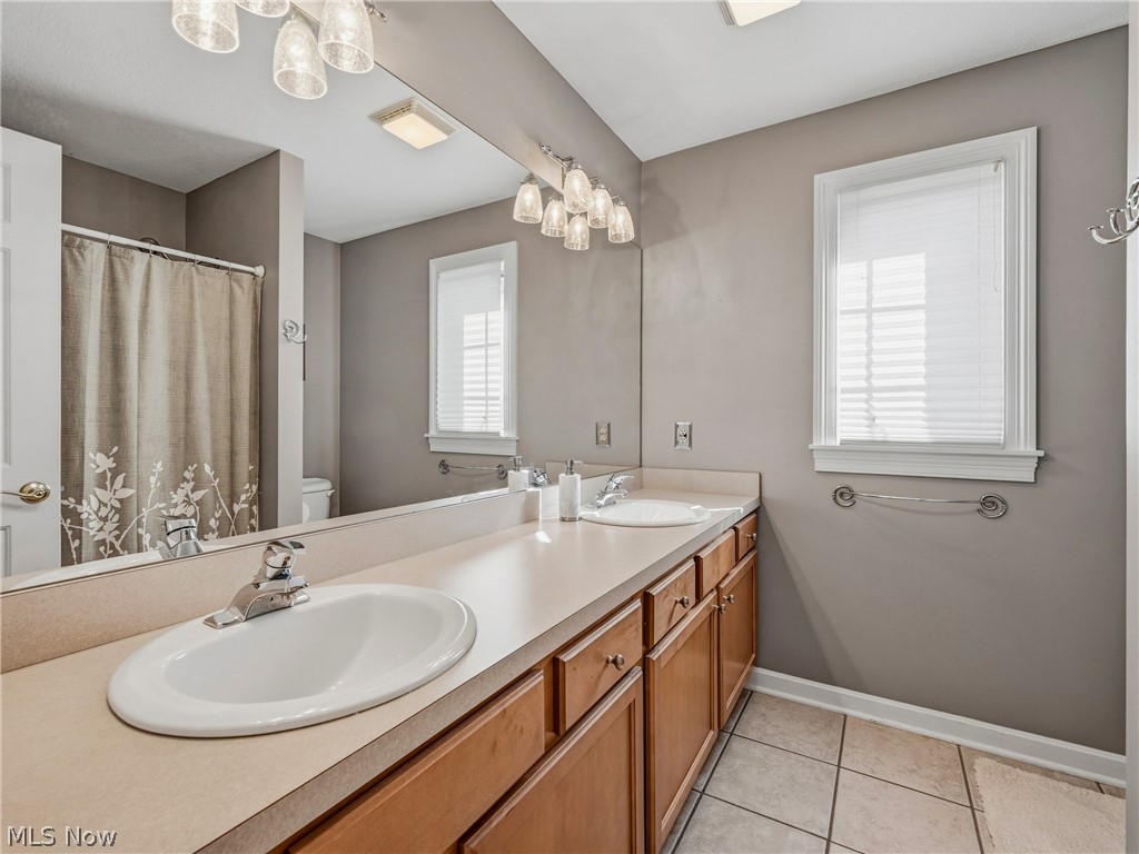 1055 Fox Den Trail Canfield OH 44406