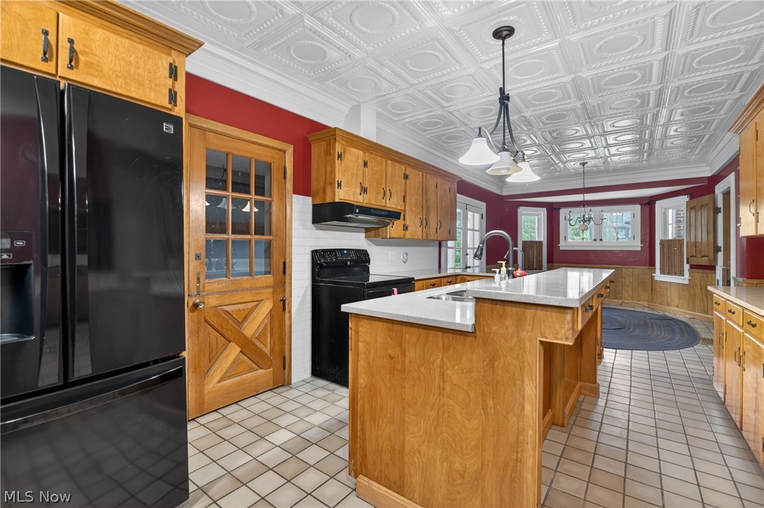 1004 S Lincoln Avenue Salem OH 44460