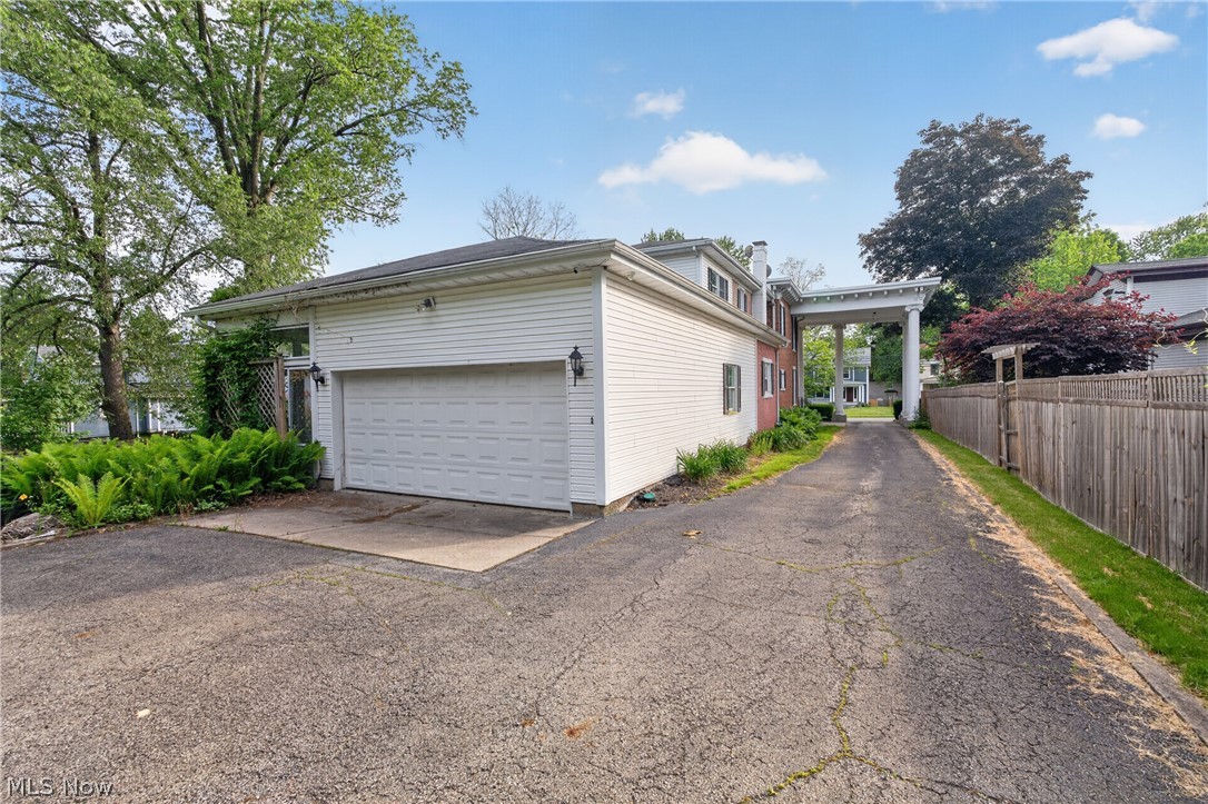 1004 S Lincoln Avenue Salem OH 44460