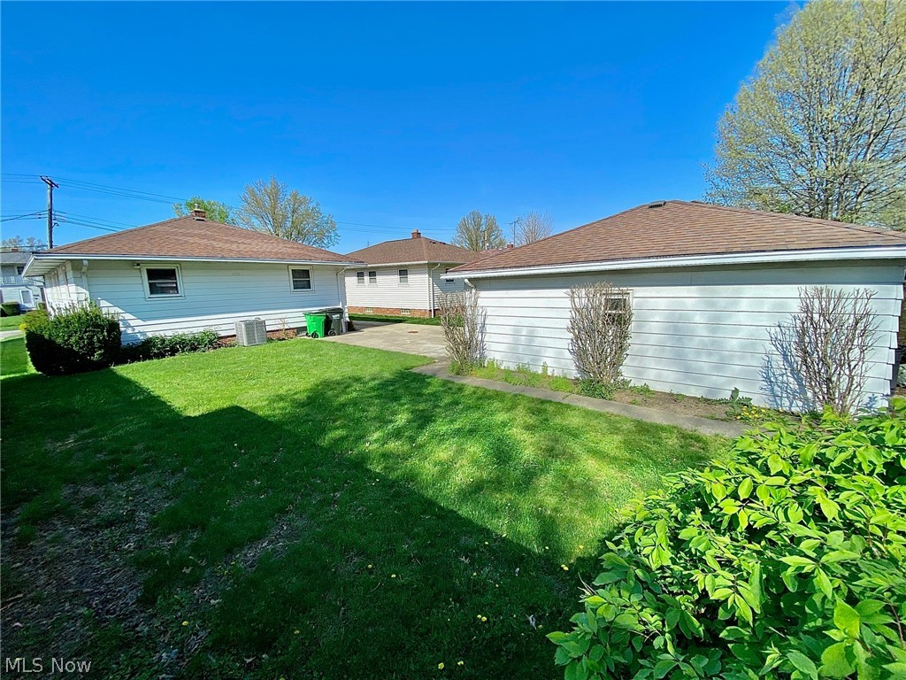 24350 Stephen Avenue Euclid OH 44123