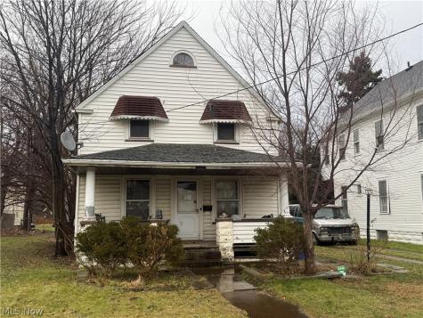 3887 E 54th Street Cleveland OH 44105