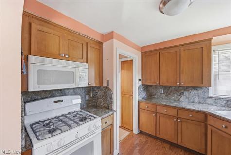 3840 Colony Road South Euclid OH 44118