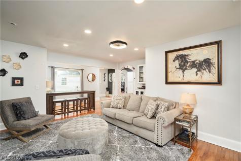 111 Overwood Road Akron OH 44313
