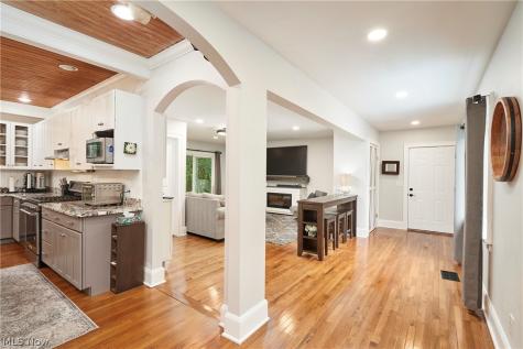 111 Overwood Road Akron OH 44313