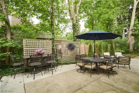111 Overwood Road Akron OH 44313