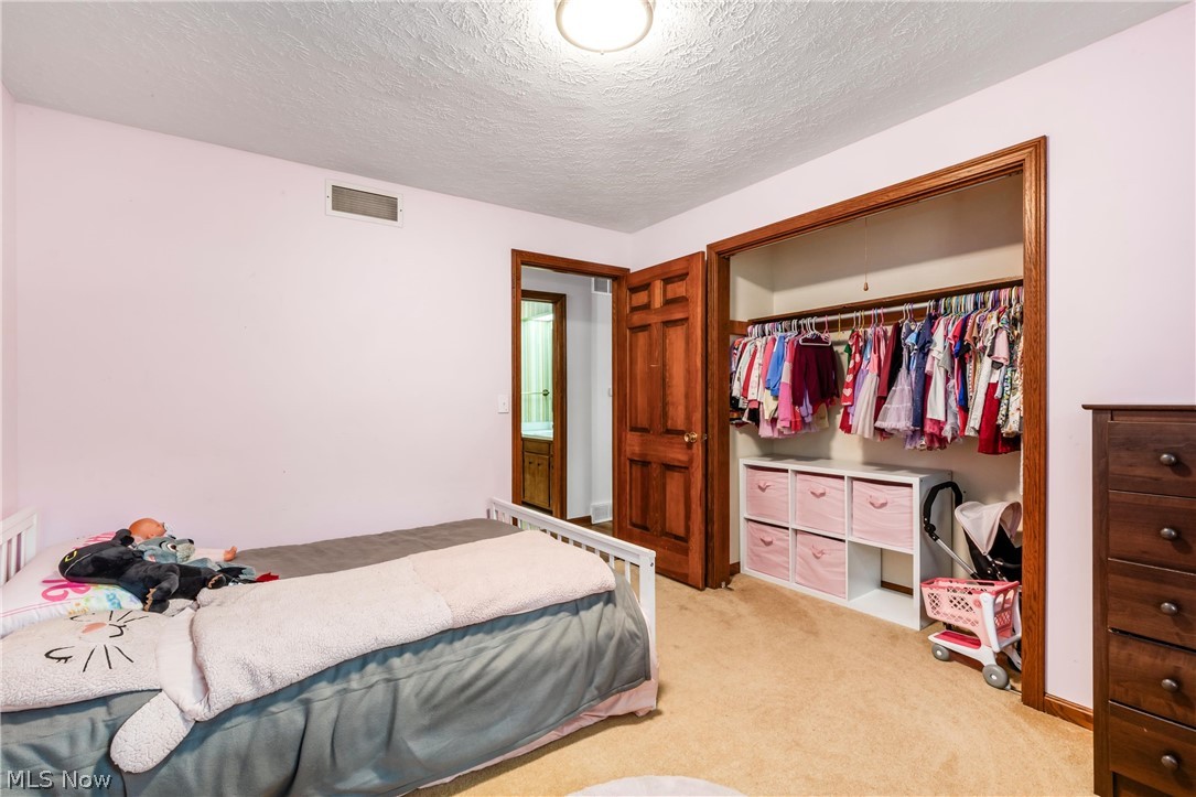 2560 Tarkman Drive Nashport OH 43830