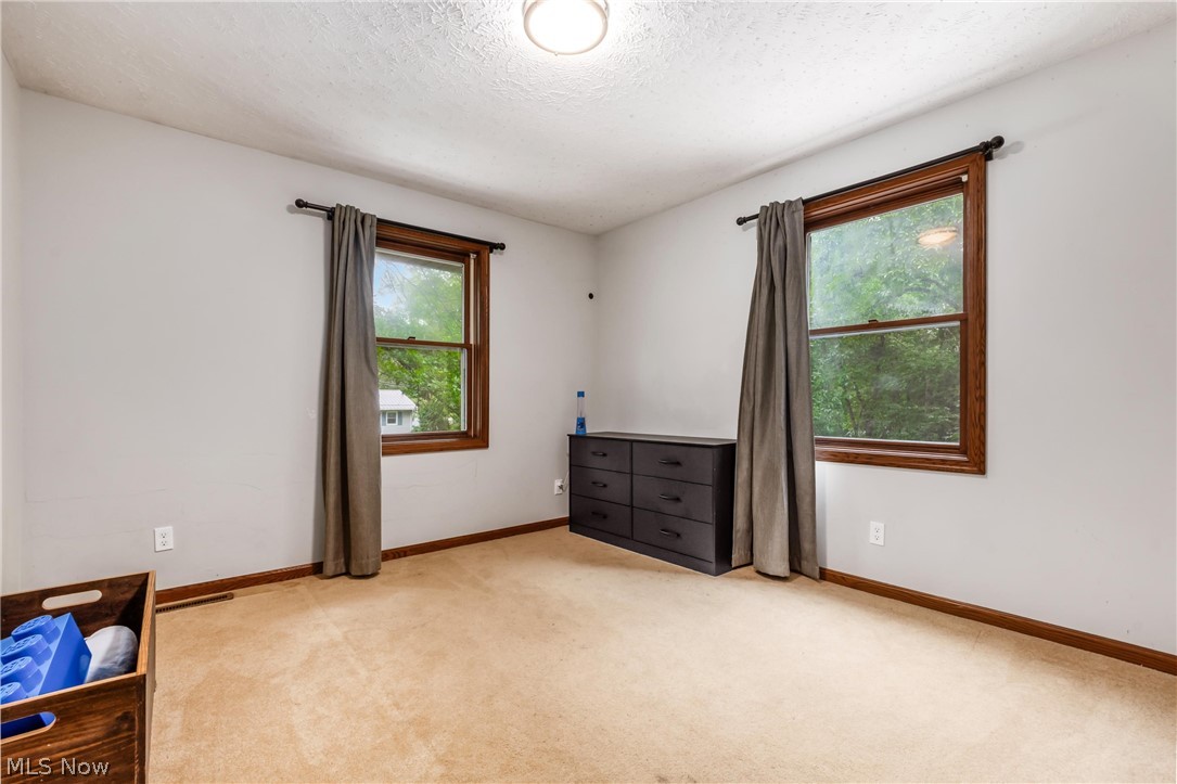 2560 Tarkman Drive Nashport OH 43830