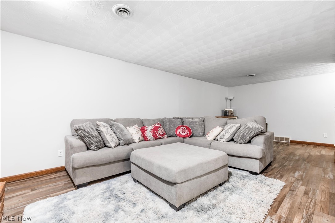 2560 Tarkman Drive Nashport OH 43830