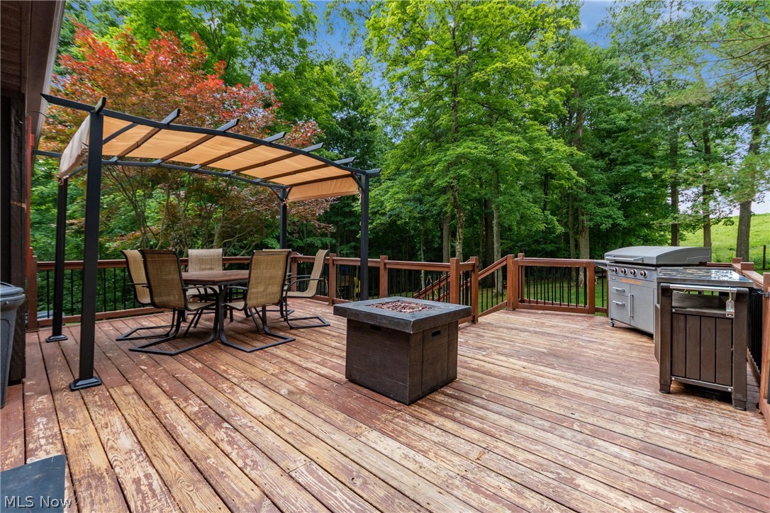 2560 Tarkman Drive Nashport OH 43830