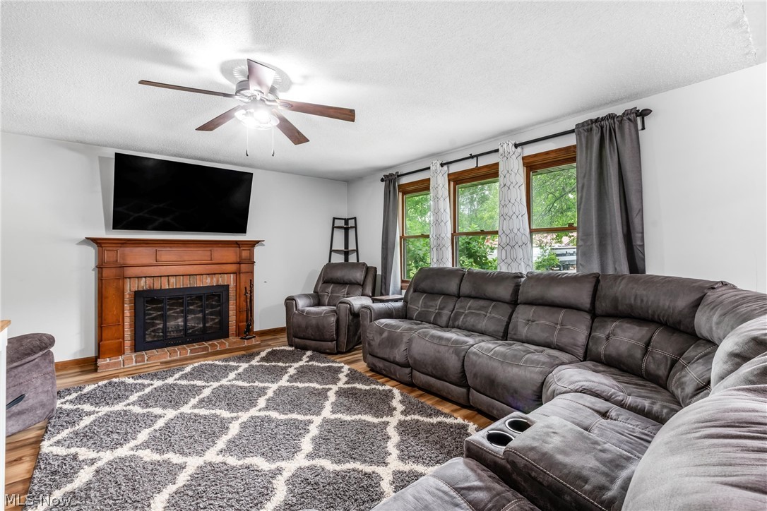 2560 Tarkman Drive Nashport OH 43830