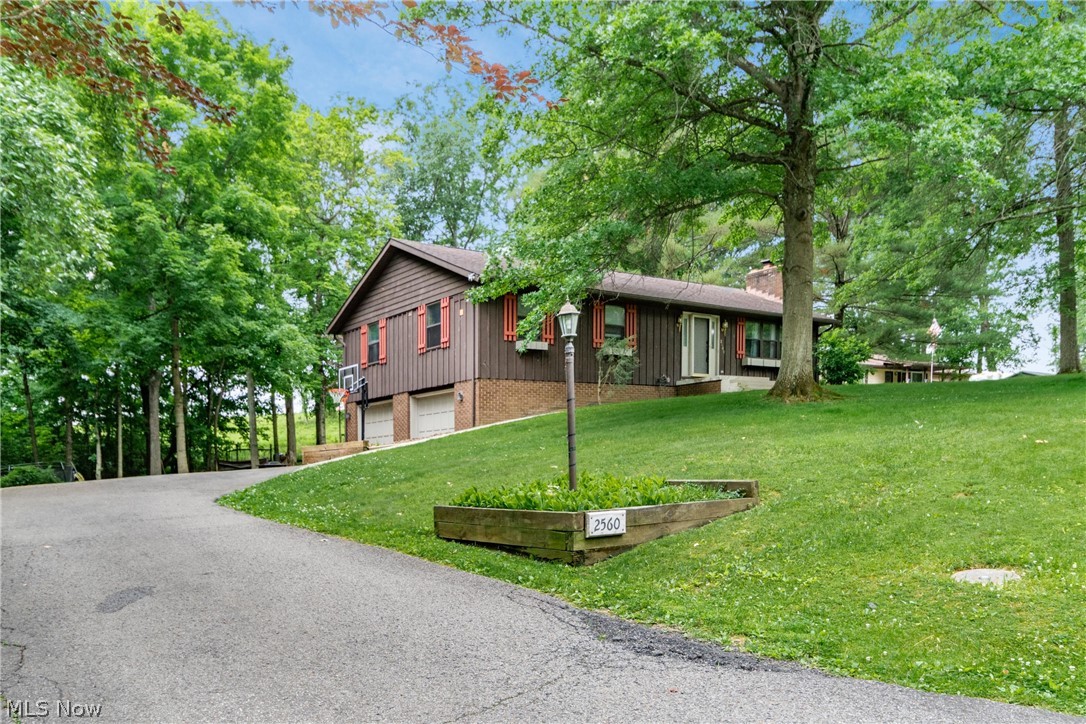 2560 Tarkman Drive Nashport OH 43830
