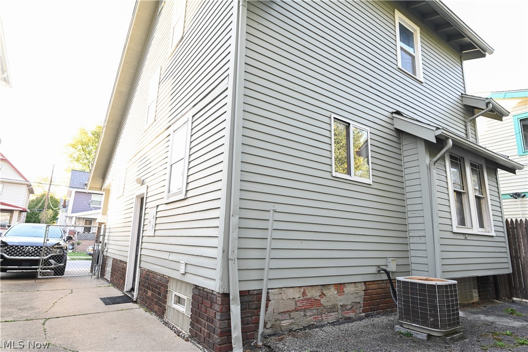 3403 W 90th Street Cleveland OH 44102