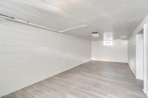 5007 Russell Avenue Parma OH 44134