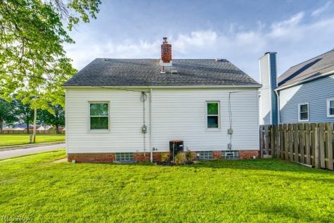 5007 Russell Avenue Parma OH 44134