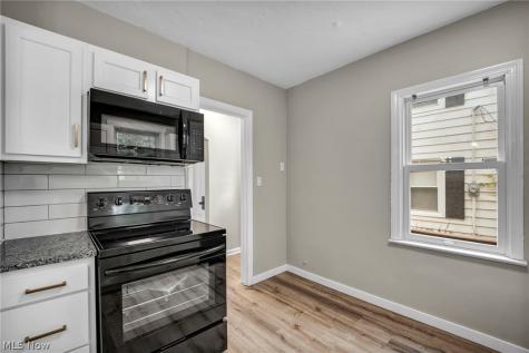 2496 Saybrook Road University Heights OH 44118