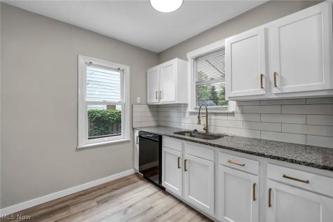 2496 Saybrook Road University Heights OH 44118