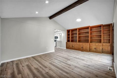 2496 Saybrook Road University Heights OH 44118