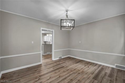 2496 Saybrook Road University Heights OH 44118