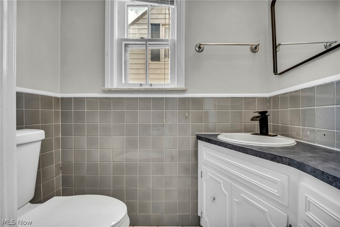 2496 Saybrook Road University Heights OH 44118