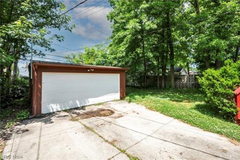 2496 Saybrook Road University Heights OH 44118
