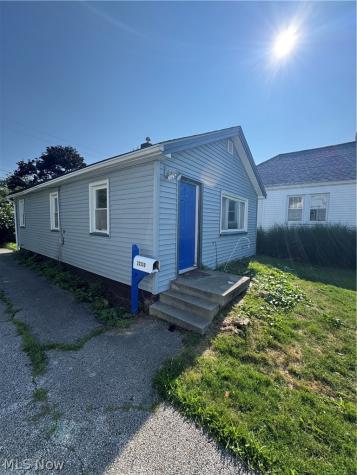 26530 Shoreview Avenue Euclid OH 44132