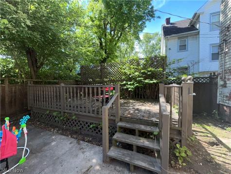 1105 E 144th Street Cleveland OH 44110