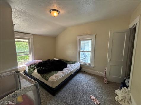 1105 E 144th Street Cleveland OH 44110