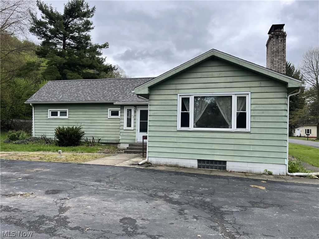 3512 Silliman Street New Waterford OH 44445