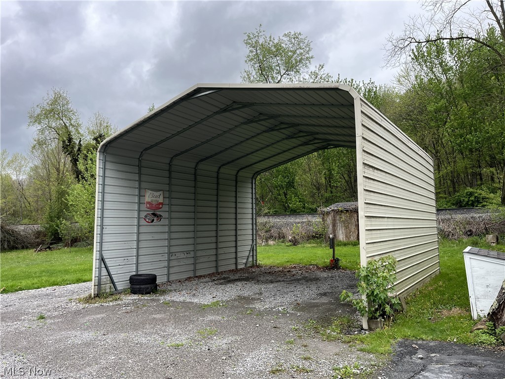 3512 Silliman Street New Waterford OH 44445