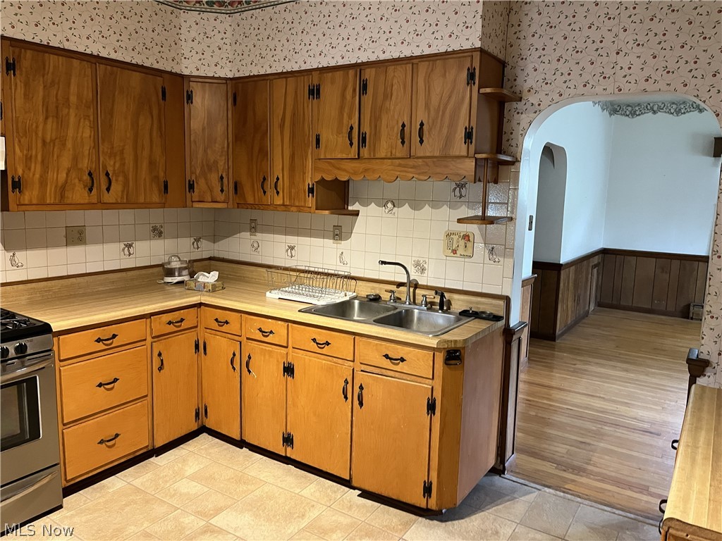 3512 Silliman Street New Waterford OH 44445