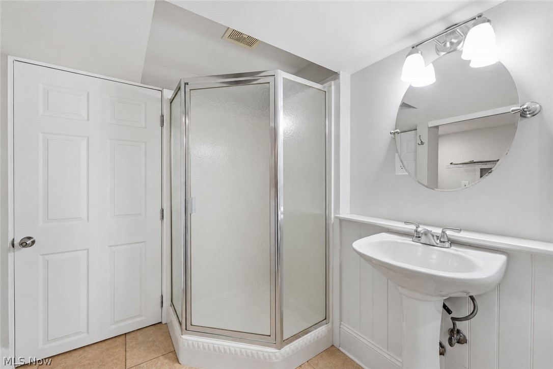 6472 Southgrove Road Mentor OH 44060
