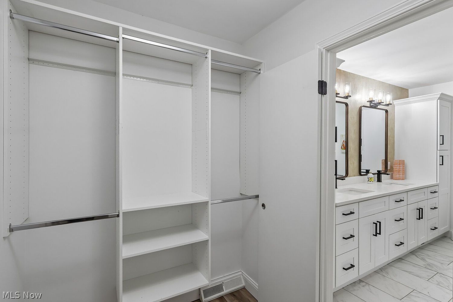 431 Lynden Drive Highland Heights OH 44143