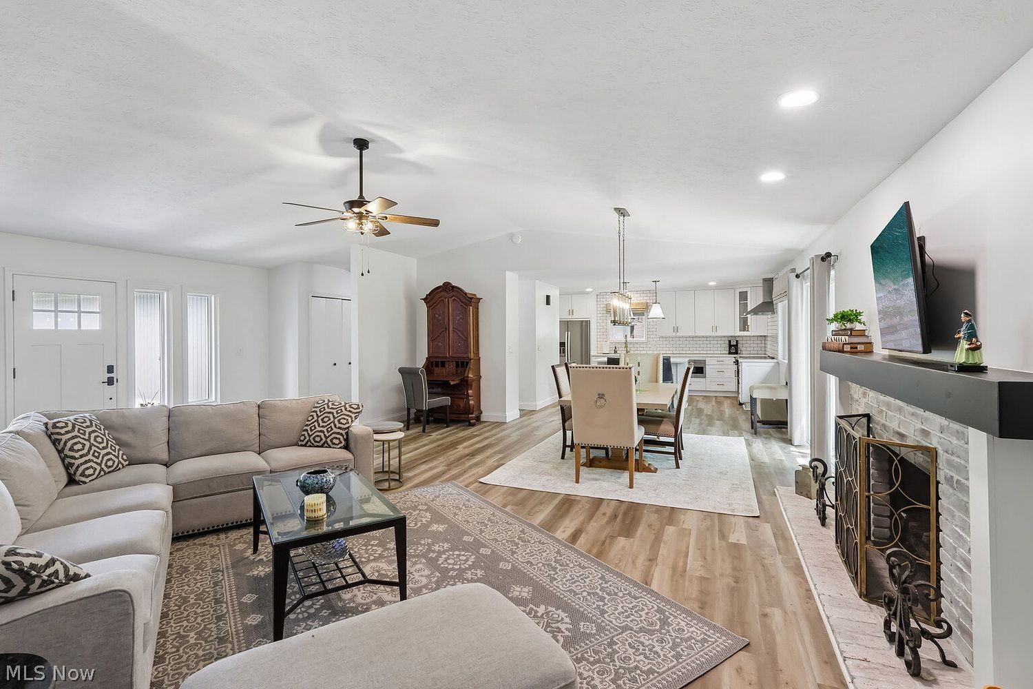 431 Lynden Drive Highland Heights OH 44143