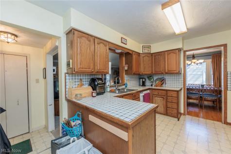 493 Malvern Road Akron OH 44303