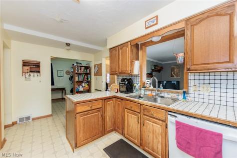 493 Malvern Road Akron OH 44303