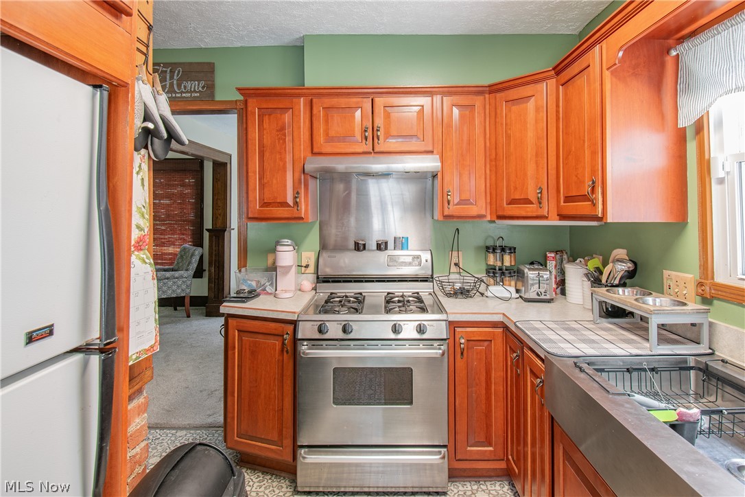1580 Preston Avenue Akron OH 44305